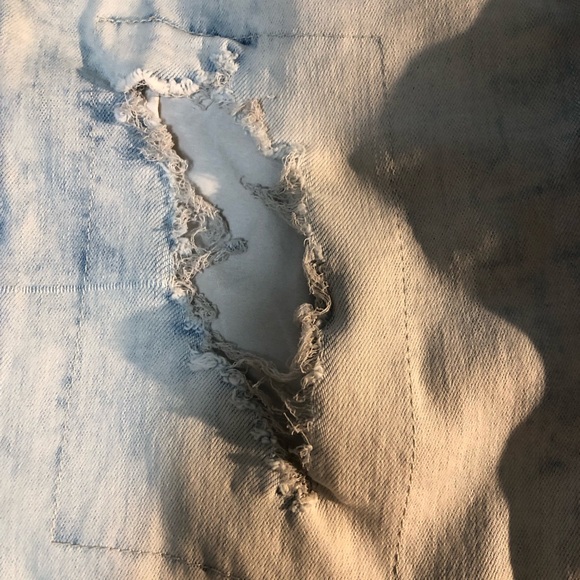 Urban Heritage Acid-wash Jeans - Picture 6 of 6